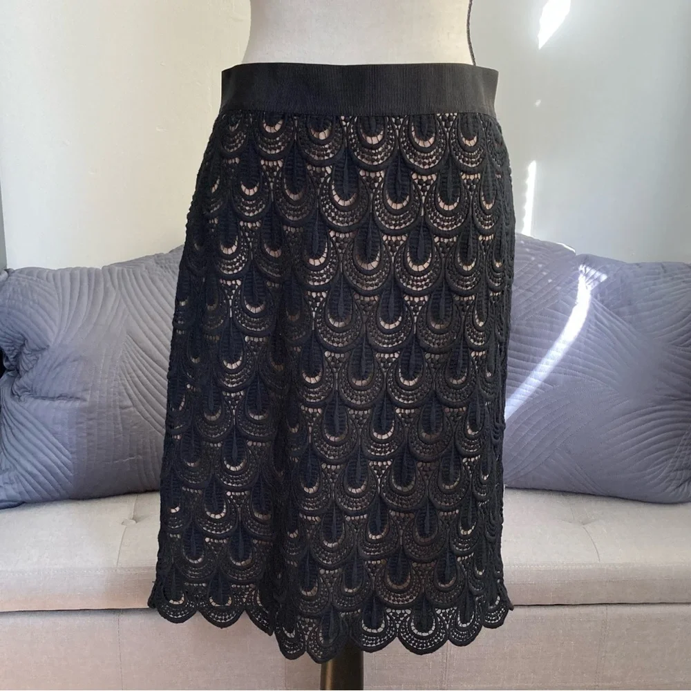 NWT Ann Taylor Black Guipure Lace Evening Skirt size 8 T